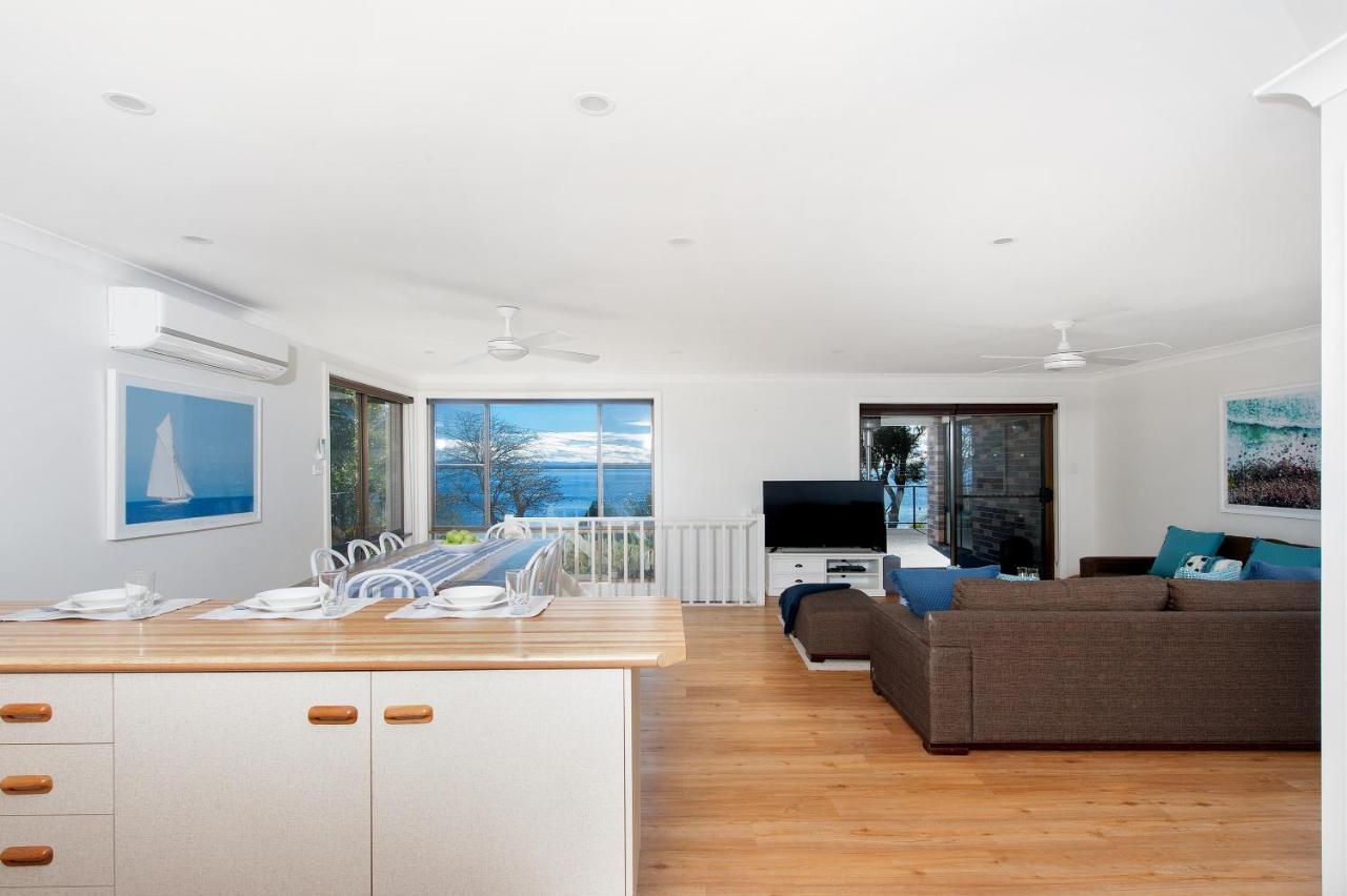 Dutchie'S Dream - Glorious Views And Opposite Dutchies Beach Nelson Bay Buitenkant foto
