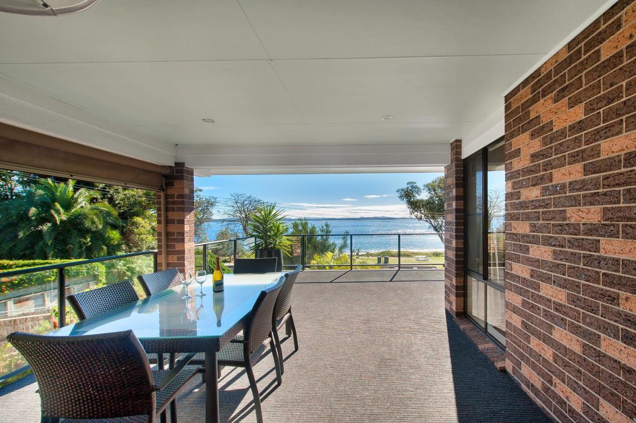 Dutchie'S Dream - Glorious Views And Opposite Dutchies Beach Nelson Bay Buitenkant foto